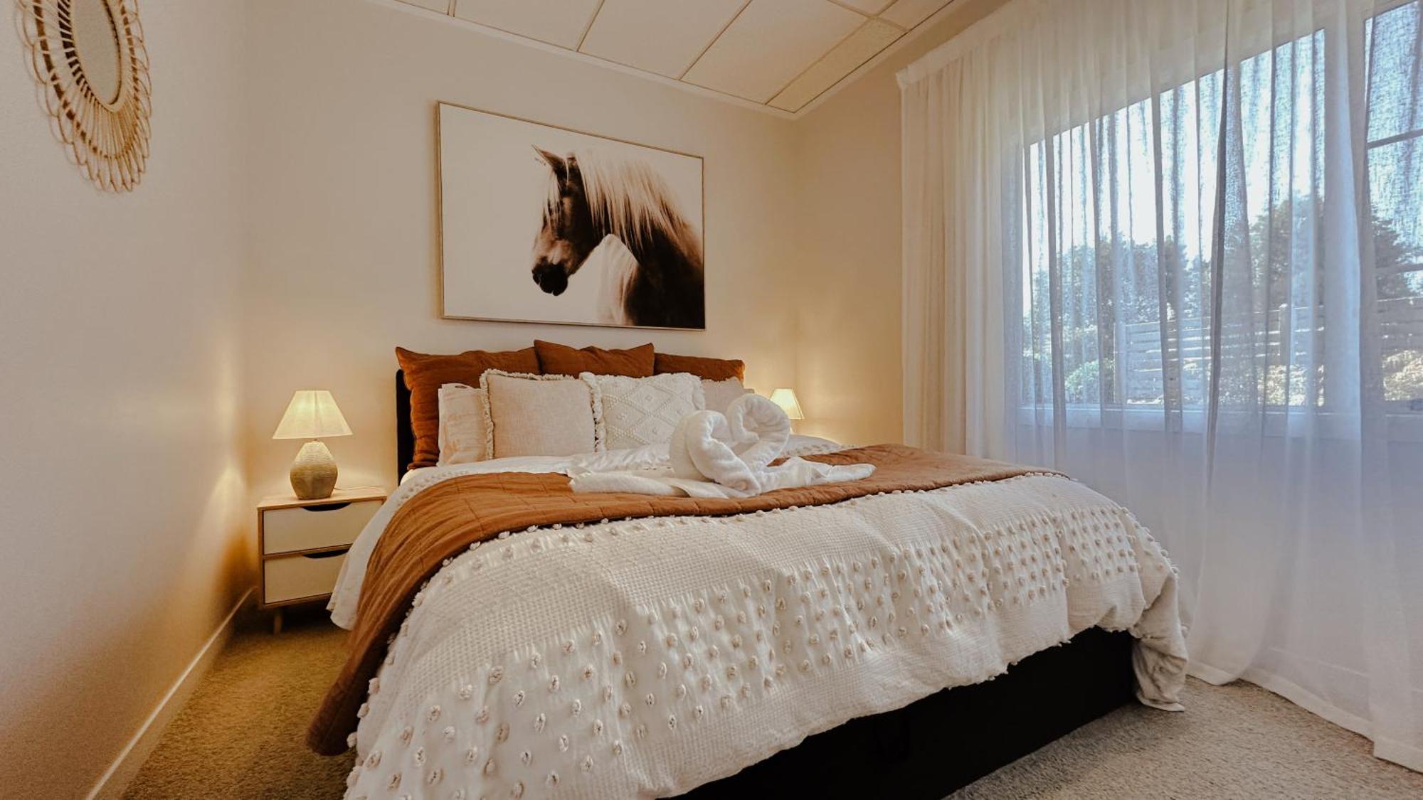 Rustling Oaks Nz Boho Pool House Hotel Cambridge Exterior foto